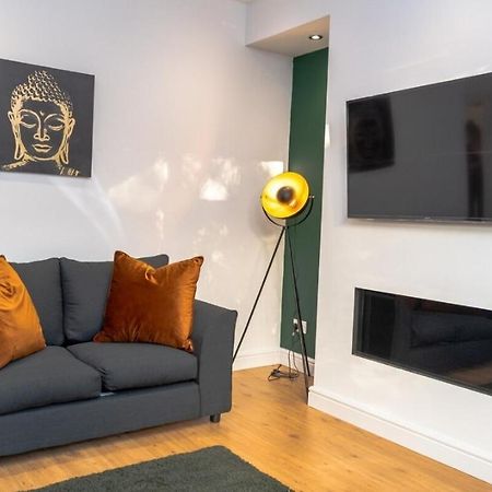 Charming York House- Walking Distance To Town Centre Villa Eksteriør bilde