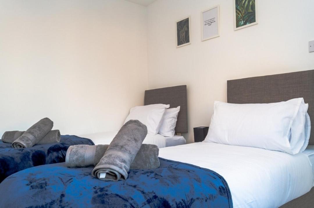 Charming York House- Walking Distance To Town Centre Villa Eksteriør bilde