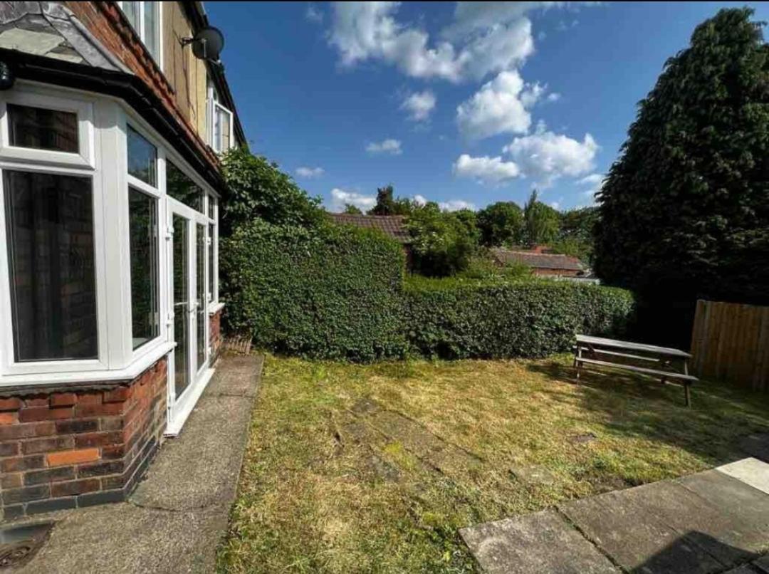 Charming York House- Walking Distance To Town Centre Villa Eksteriør bilde