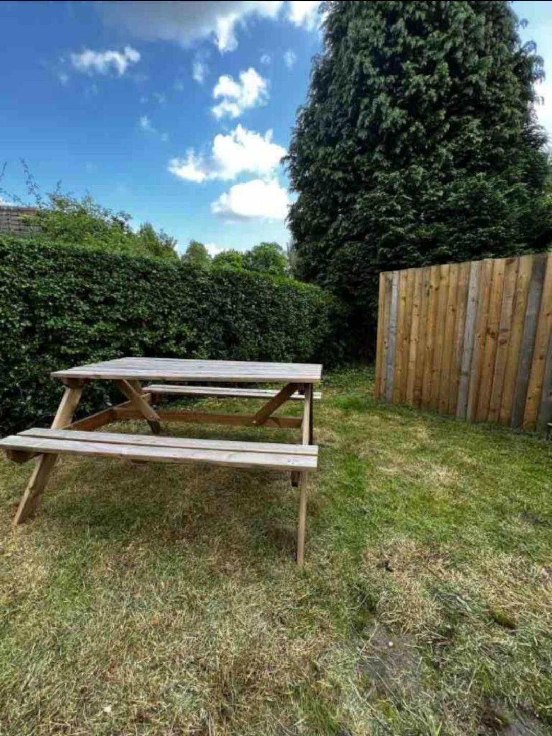 Charming York House- Walking Distance To Town Centre Villa Eksteriør bilde
